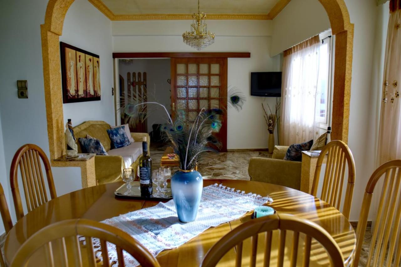 Afroditi'S House Villa Triovasalos Bagian luar foto